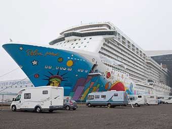  Big cruise ship has small carbon footprint