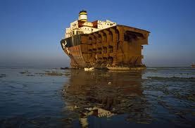 Bangladesh: Ship-breaking comes again to a halt