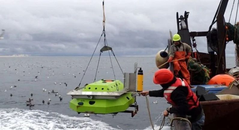 Activists, Fishermen Sound Alarm on Cuts at NOAA Fisheries' Alaska Branch