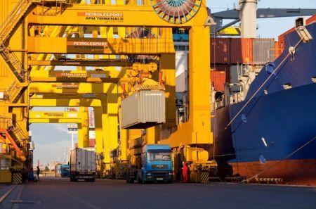 APM Terminals Invests in Russia