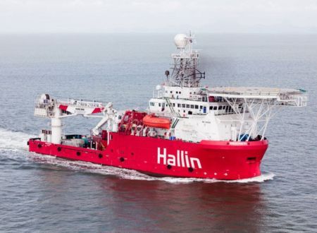 Australian Navy​ Leases Hallin’s Windermere Subsea Operations Vessel