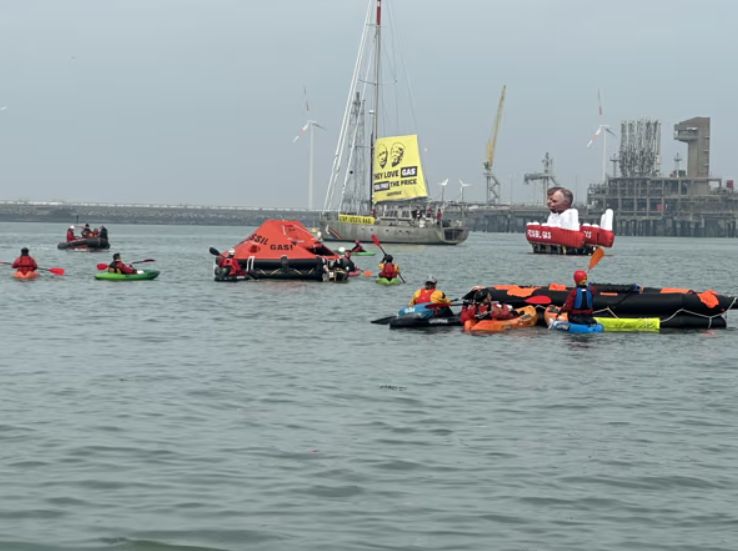 Belgium Police End Greenpeace Blockage of LNG Terminal After 29 Hours