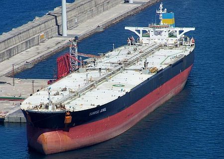 China: COSCO Dalian Shipyard Secures Tanker to FPSO Conversion Contract