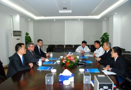 China Merchants Holdings Officials Met with Vice President of Maersk Supply Service