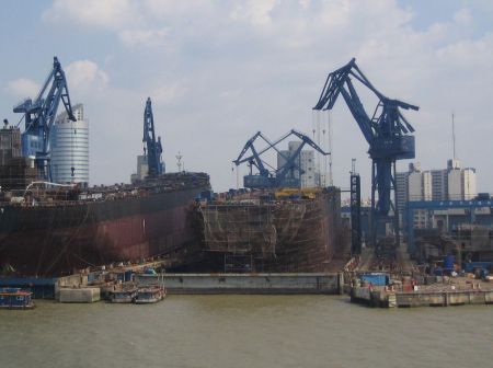 China: Shipbuilding Orders Dropped Significantly