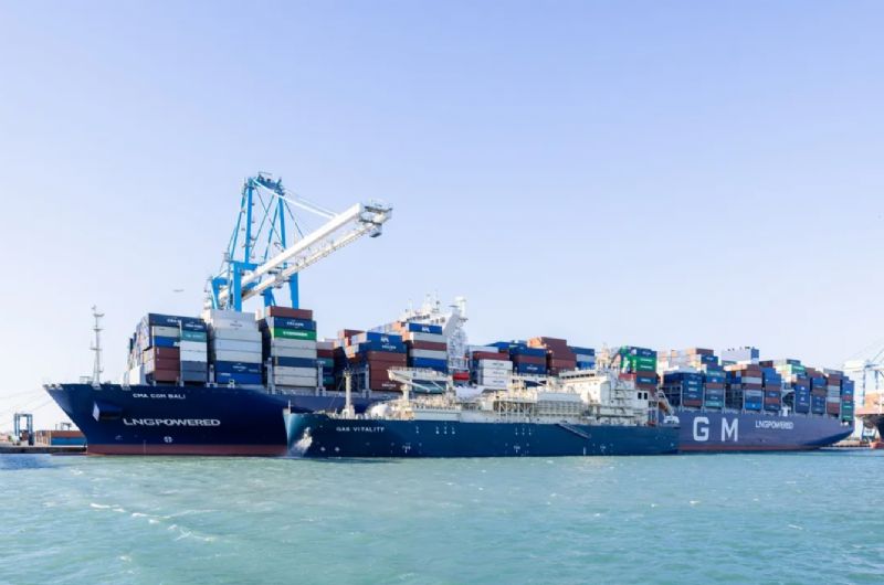 CMA CGM in JV with TotalEnergies to Offer LNG Bunkering from Rotterdam