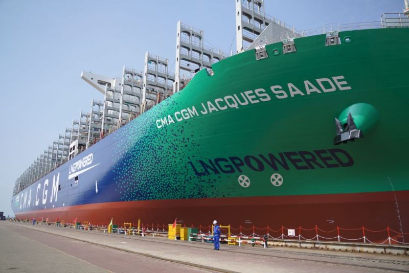 CMA CGM in JV with TotalEnergies to Offer LNG Bunkering from Rotterdam