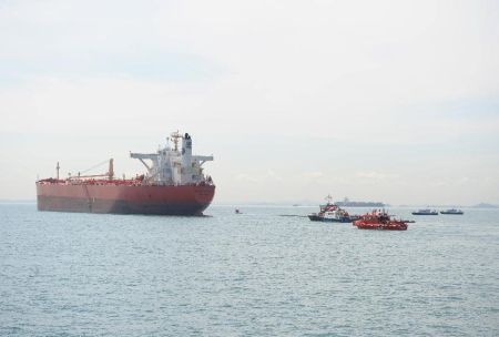 Demonstration of Chemical Spill Preparedness during Singapore Maritime Week 2013