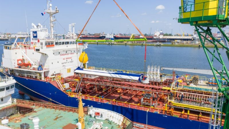 Econowind installs four VentoFoils on tanker M/T JUTLANDIA SWAN