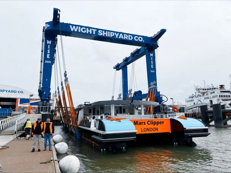 EST-Floattech supplies Octopus battery systems to Wight Shipyard for river Thames