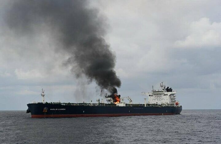 Houthis Hit Singapore-Registered Containership Bound for Somalia