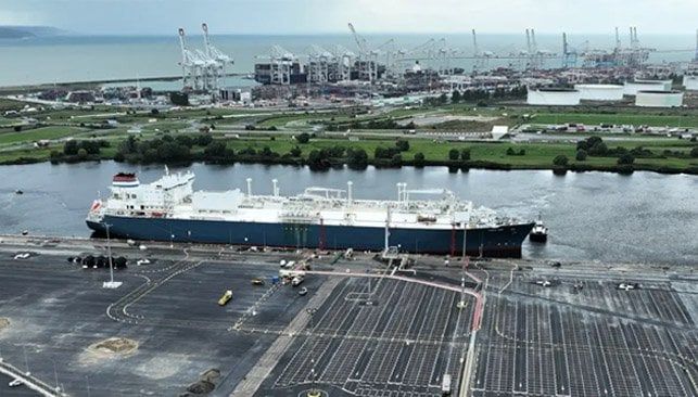 Le Havre Floating LNG Terminal Demobilized as LNG Supply Crisis Subsides