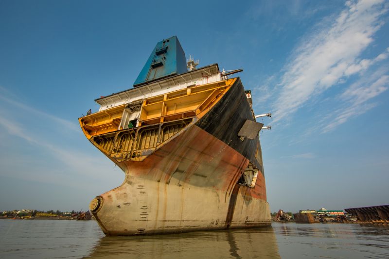 MONTHLY LIST OF THE VESSELS BEACHED AT THE INDIAN DEMOLITION YARDS