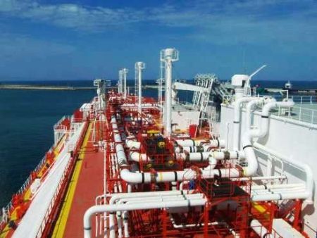 More than 5 Pct of the World Fleet to Adopt LNG Propulsion by 2020