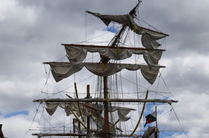 NTSB Makes Initial Visit to Damaged Mexican Sail Training Ship