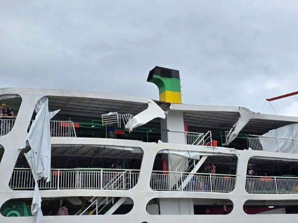 Philippine Ferry Hits Vessel in Docking Accident