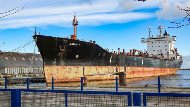 Poland Sells Derelict Russian Tanker for Scrap After Seven Years in Gdynia