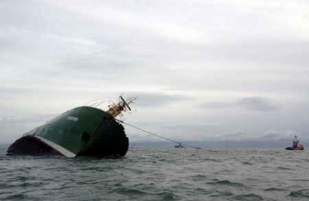 Royal Navy Prevents Tug from Sinking in English Channel