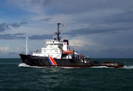 Salvage Tug ‘Abeille Languedoc’ Ensures Safety in French-English Channel