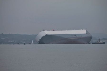 Salvors Abandon Today’s Refloating of Hoegh Osaka