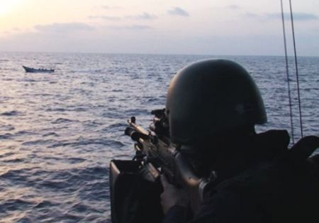 Ship Insurers Support Use of Private Armed Guards on Merchant Vessels