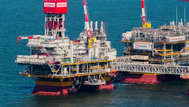 Trump Imposes Tremendous Russian Sanctions as EU Adopts New Package