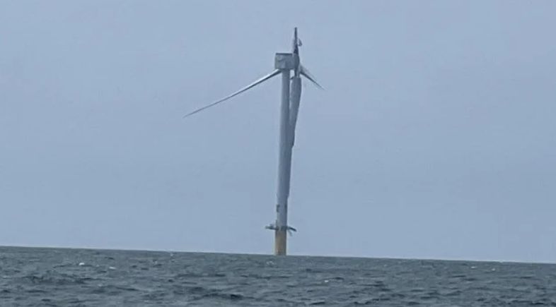 Turbine Blade Breaks Apart and Washes Ashore from Vineyard Wind