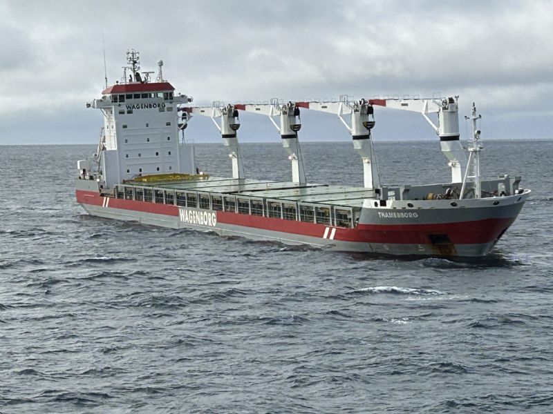 Two Vessels Arrive to Help Grounded Freighter in Northwest Passage