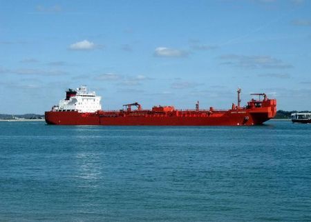 UK: Betty Knutsen Transfers First Oil Cargo from Athena Field