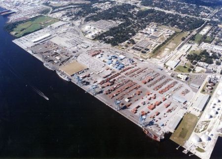 US President and Transportation Secretary Visit MOL’s TraPac Jacksonville Terminal