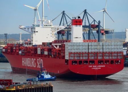 World’s Biggest Reefer Docks at Port of Hamburg